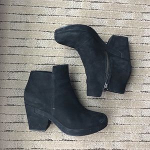 Eileen Fisher black suede booties